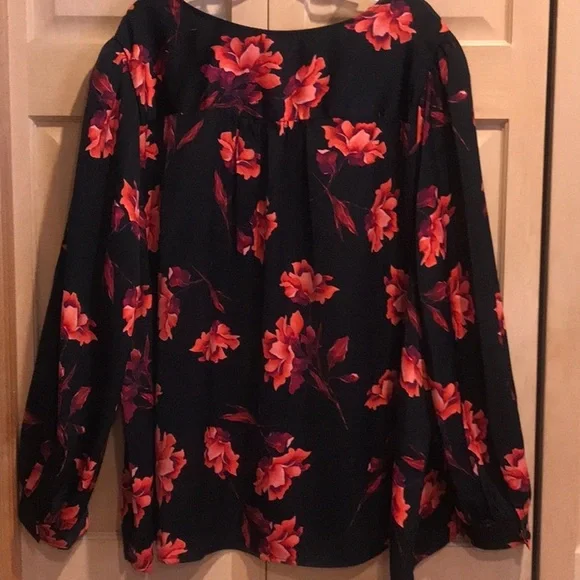 New Ava & Viv Floral Tunic Blouse - Picture 7 of 8